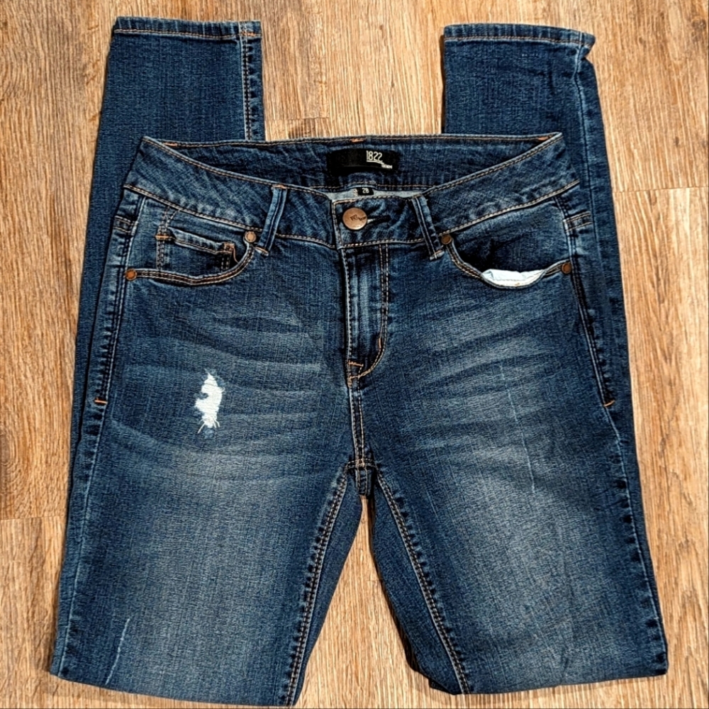 1822 Denim Womens Jeans Size 28, Distressed, Skinny Legs, 5 Pockets,Stretch